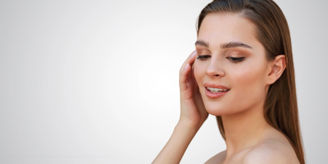 Minilifting de cara en CDMX — rejuvenecimiento facial parcial con la Dra. Ma. Isabel Caravantes